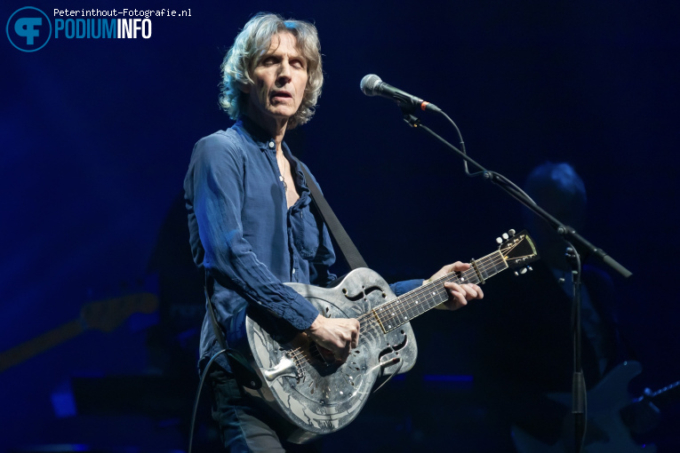 The Dire Straits Experience op The Dire Straits Experience In Rotterdam Ahoy - 12/11 - Ahoy foto