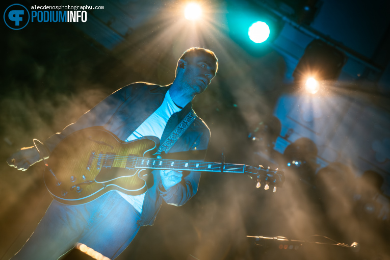 Kingfishr op Kingfishr - 17/11 - Paradiso foto