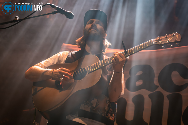 Jack Cullen op Kingfishr - 17/11 - Paradiso foto