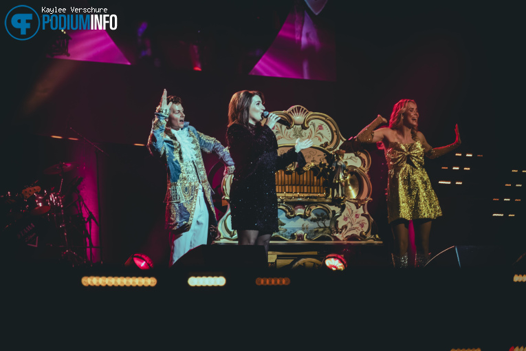 Sieneke op Het Grote Songfestivalfeest - 20/11 - Ziggo Dome foto