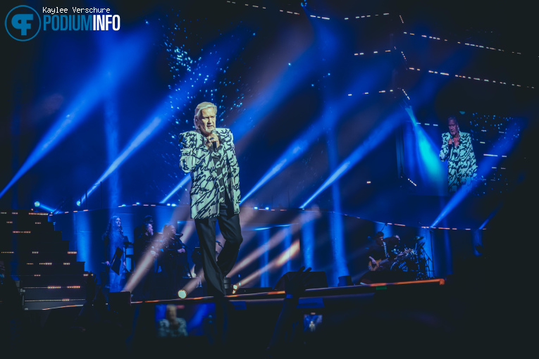 Johnny Logan op Het Grote Songfestivalfeest - 20/11 - Ziggo Dome foto