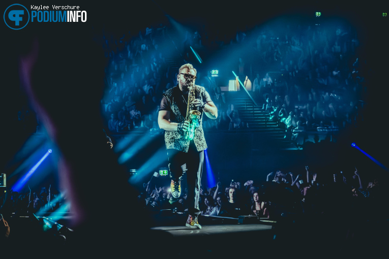 Sunstroke Project & Olia Tira op Het Grote Songfestivalfeest - 20/11 - Ziggo Dome foto