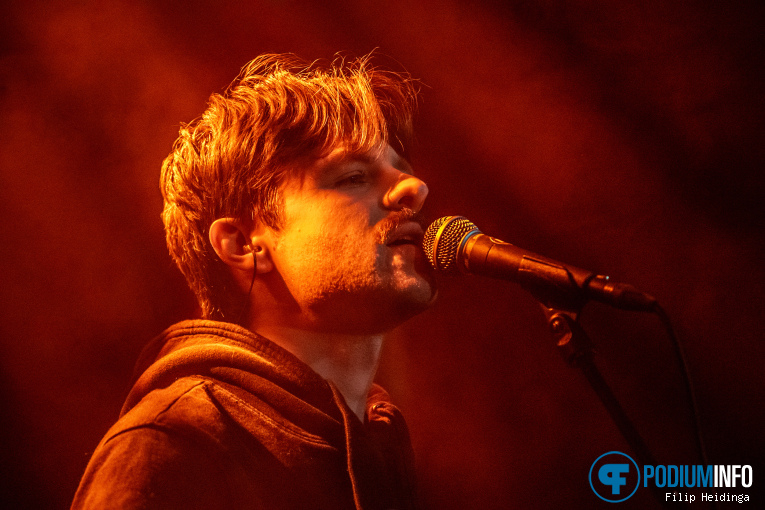 Nagasaki Swim op Almost Famous - 21/11 - Metropool foto