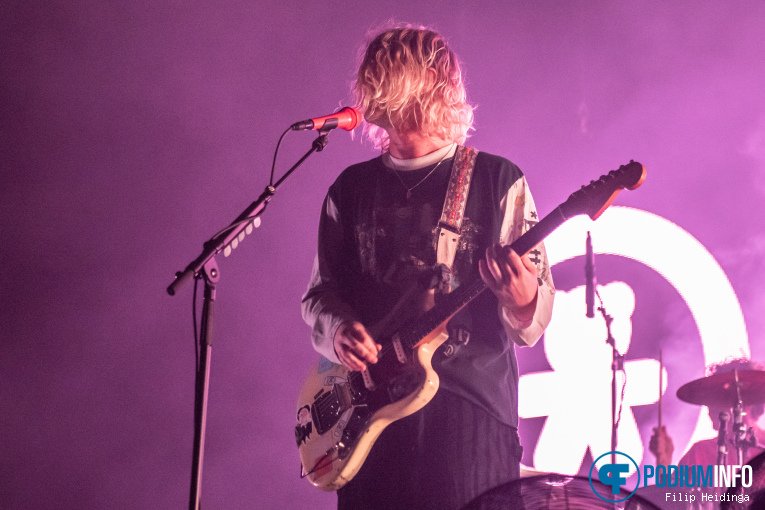 Royel Otis op Royel Otis - 19/11 - AFAS Live foto