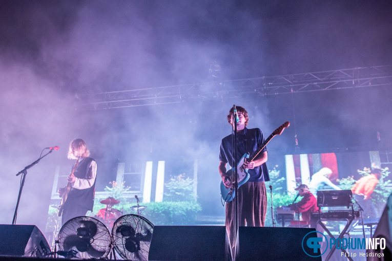 Royel Otis op Royel Otis - 19/11 - AFAS Live foto