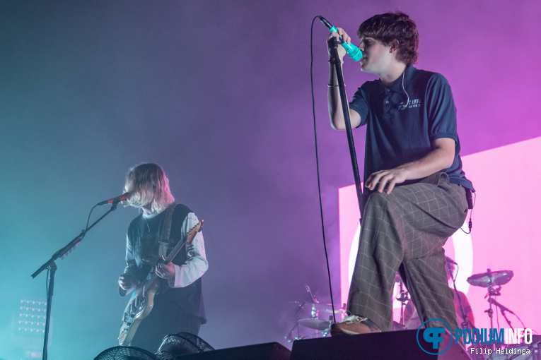 Royel Otis op Royel Otis - 19/11 - AFAS Live foto