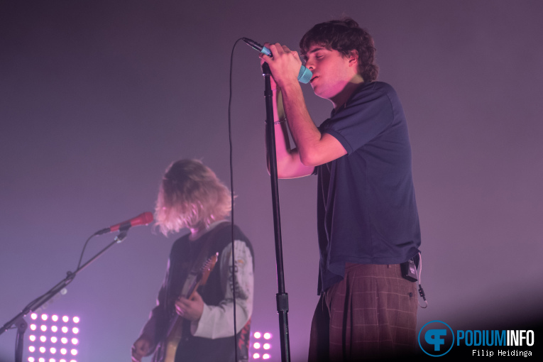 Royel Otis op Royel Otis - 19/11 - AFAS Live foto