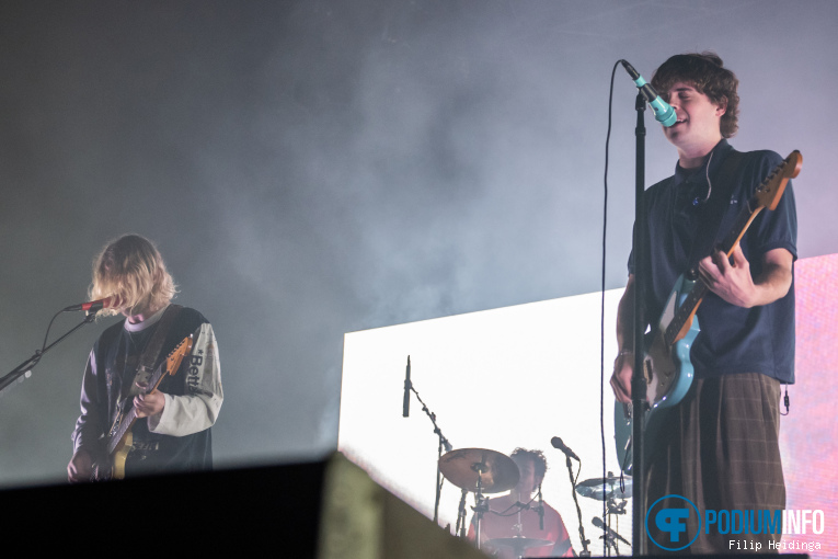 Royel Otis op Royel Otis - 19/11 - AFAS Live foto