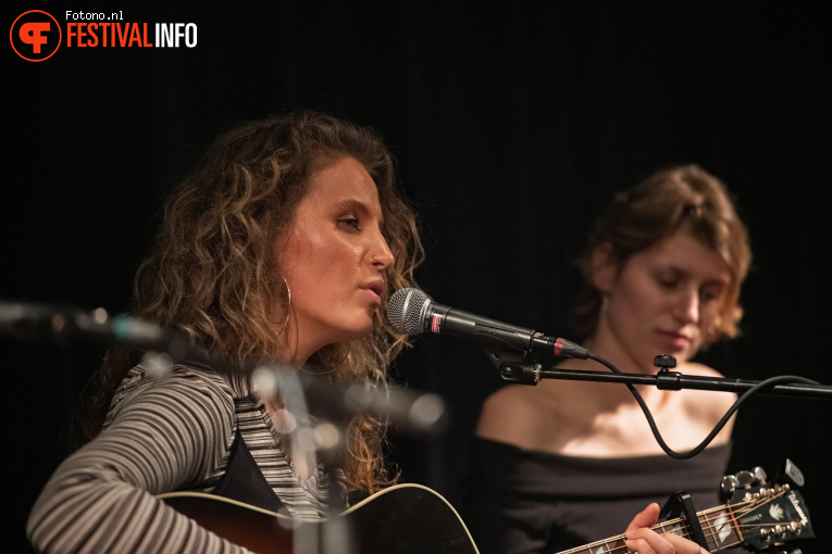 Julia Adriana op Popronde Eindfeest 2025 foto