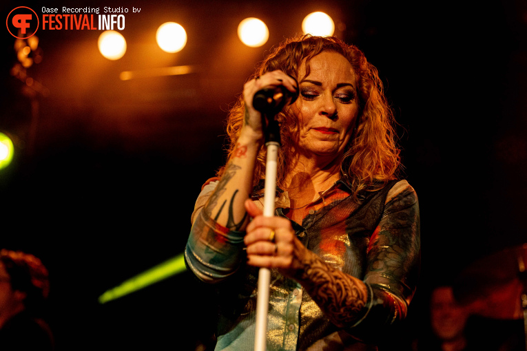 Anneke van Giersbergen op MOMfest 2025 foto