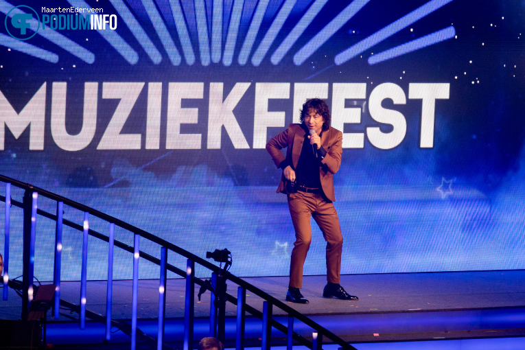 Vinzzent op Muziekfeest Van Het Jaar - 12/12 - Ziggo Dome foto