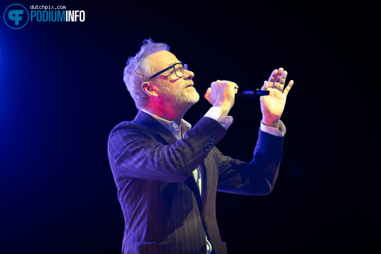 Matt Berninger op Matt Berninger (extra show) - 14/12 - Theater Rotterdam foto