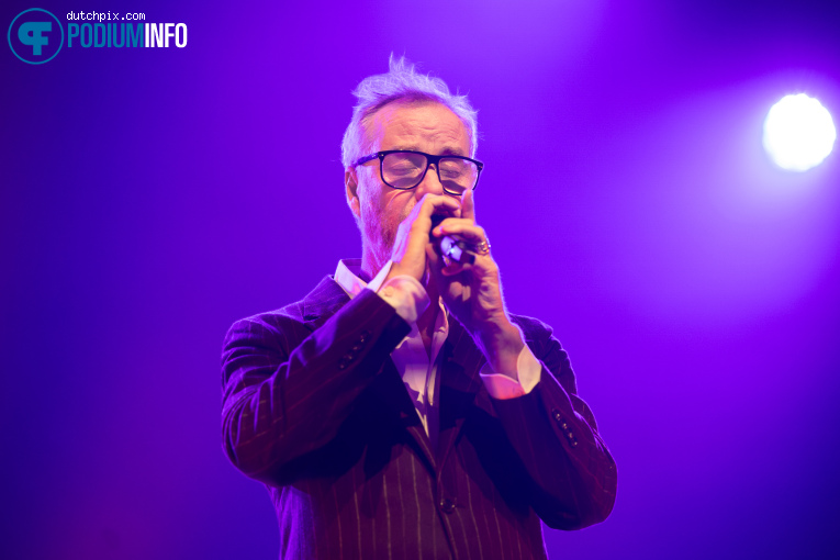 Matt Berninger op Matt Berninger (extra show) - 14/12 - Theater Rotterdam foto