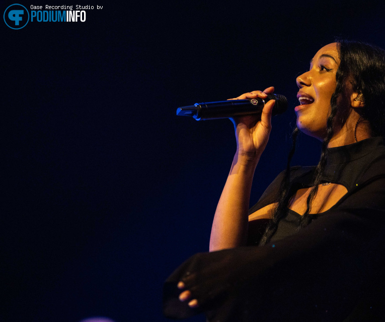 Tribute To The Music Of Live Aid op Tribute To The Music Of Live Aid - 27/12 - Deventer Schouwburg foto