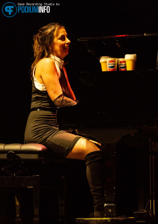 Tribute To The Music Of Live Aid op Tribute To The Music Of Live Aid - 27/12 - Deventer Schouwburg foto