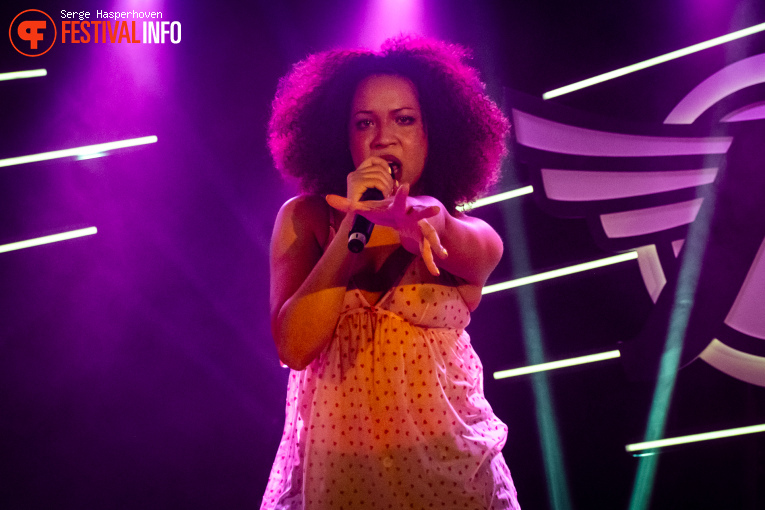 Isha (NL) op Eurosonic Noorderslag (ESNS) 2026 - Woensdag foto