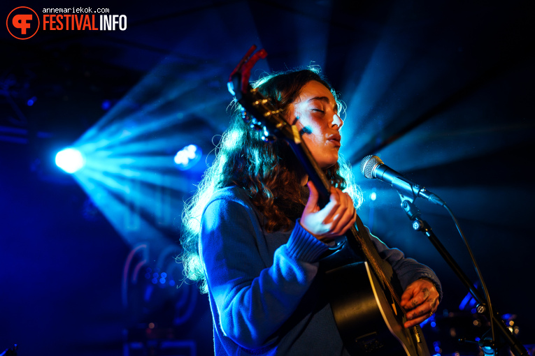 Eleni Drake op Eurosonic Noorderslag (ESNS) 2026 - Woensdag foto