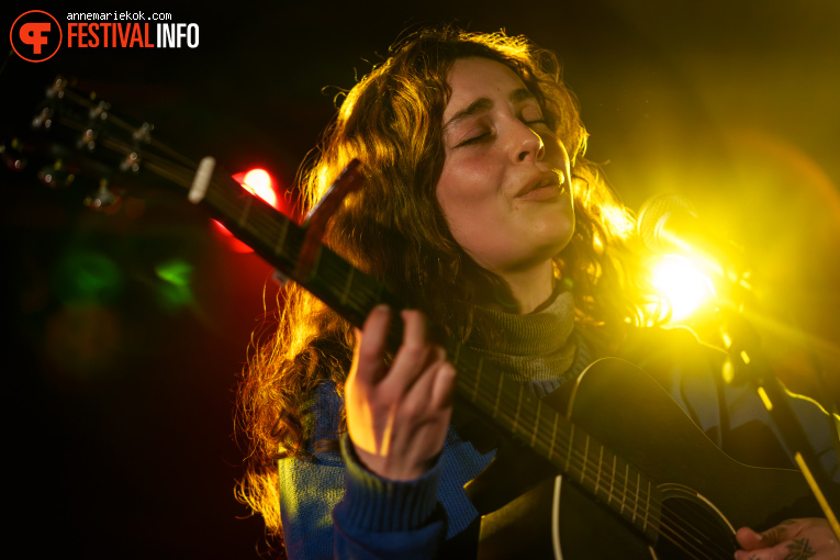 Eleni Drake op Eurosonic Noorderslag (ESNS) 2026 - Woensdag foto