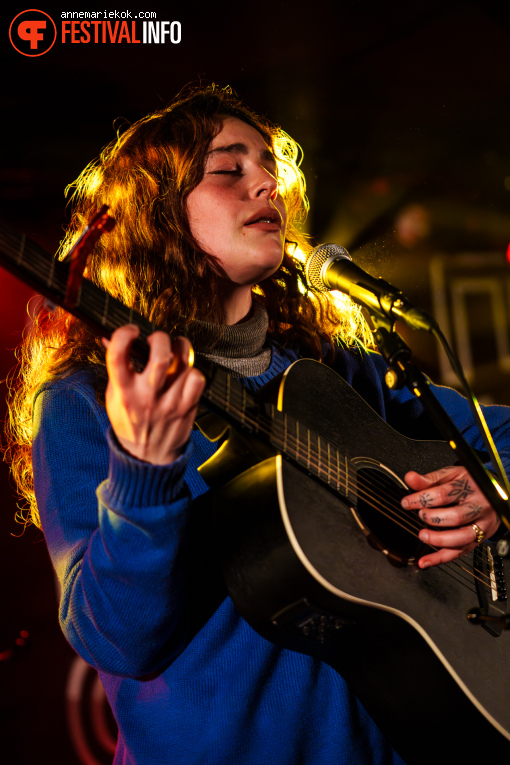 Eleni Drake op Eurosonic Noorderslag (ESNS) 2026 - Woensdag foto