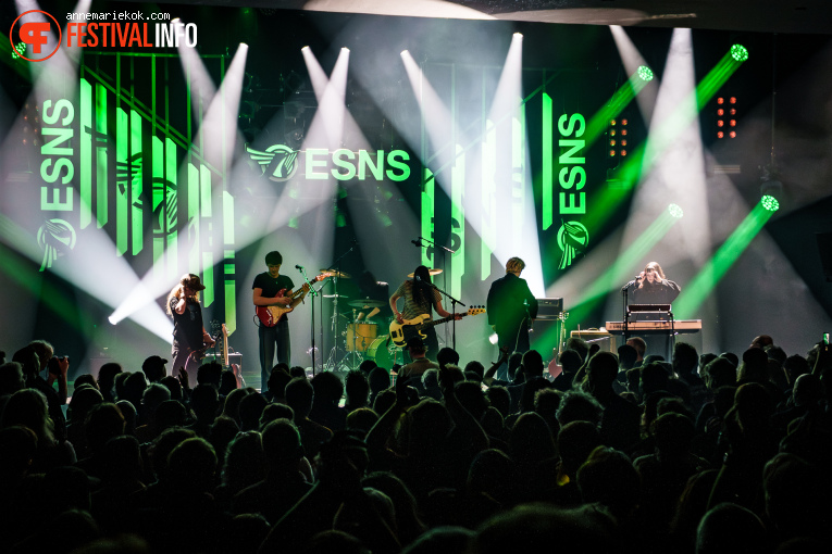 Man/Woman/Chainsaw op Eurosonic Noorderslag (ESNS) 2026 - Woensdag foto