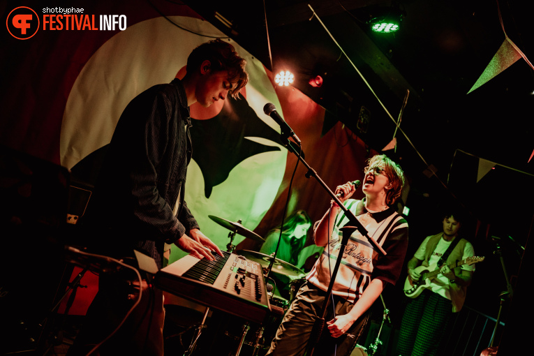 Helmgras op Eurosonic Noorderslag (ESNS) 2026 - Woensdag foto
