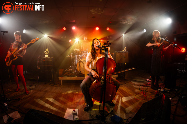 The New Eves op Eurosonic Noorderslag (ESNS) 2026 - Donderdag foto
