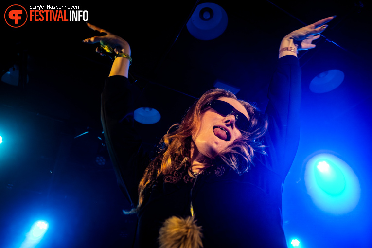 Alice Olsthoorn op Eurosonic Noorderslag (ESNS) 2026 - Zaterdag foto