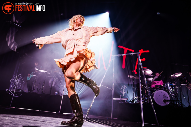 Bente op Eurosonic Noorderslag (ESNS) 2026 - Zaterdag foto