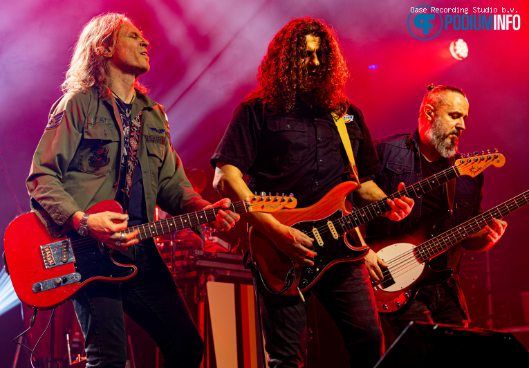 Classic Hits In Concert op Classic Hits In Concert - 04/01 - Hedon foto