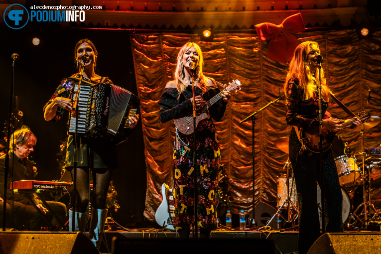 De Grote Zeppos Kerst Show op De Grote Zeppos Kerst Show - 24/12 - Paradiso foto