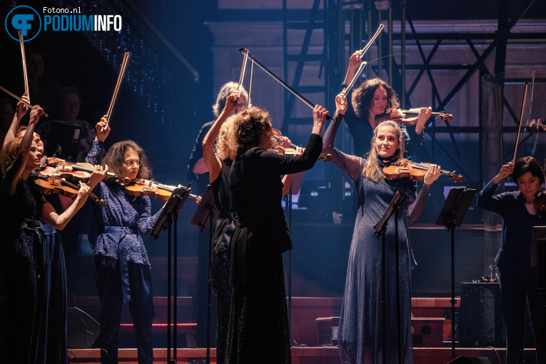 Amsterdam Sinfonietta op Amsterdam Sinfonietta / Maria Mena - 19/01 - Concertgebouw foto