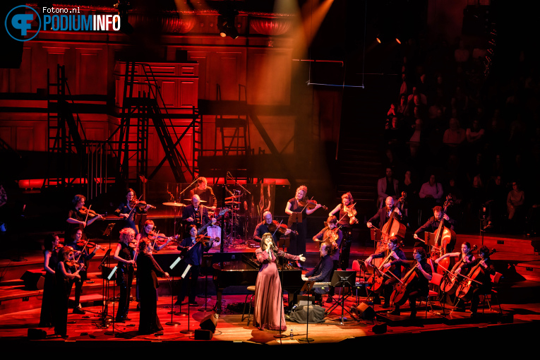 Maria Mena op Amsterdam Sinfonietta / Maria Mena - 19/01 - Concertgebouw foto