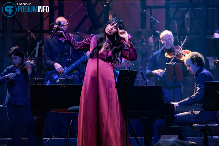 Maria Mena op Amsterdam Sinfonietta / Maria Mena - 19/01 - Concertgebouw foto