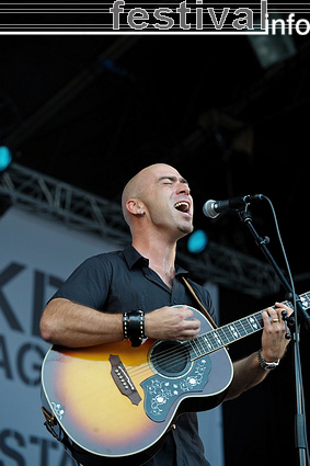 Ed Kowalczyk op Parkpop 2009 foto