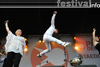 Shantel & Bucovina Club Orkestar op Parkpop 2009 foto