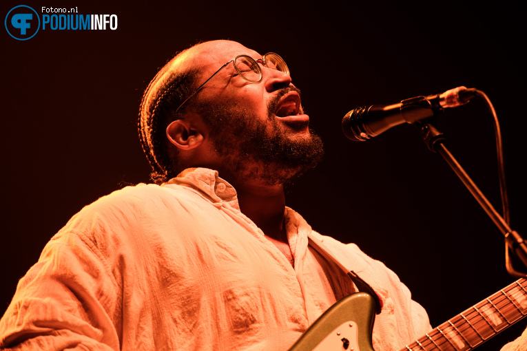 Bartees Strange op Biffy Clyro - The Futique Tour - 30/01 - AFAS Live foto