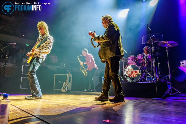 Het Goede Doel Revival op Het Goede Doel Revival Ft. Henk Westbroek - 06/02 - TivoliVredenburg foto