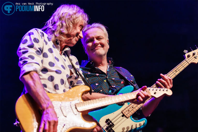 Het Goede Doel Revival op Het Goede Doel Revival Ft. Henk Westbroek - 06/02 - TivoliVredenburg foto