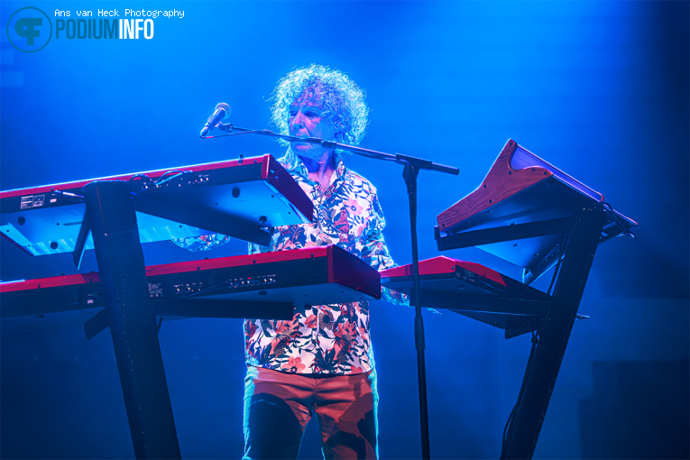 Het Goede Doel Revival op Het Goede Doel Revival Ft. Henk Westbroek - 06/02 - TivoliVredenburg foto