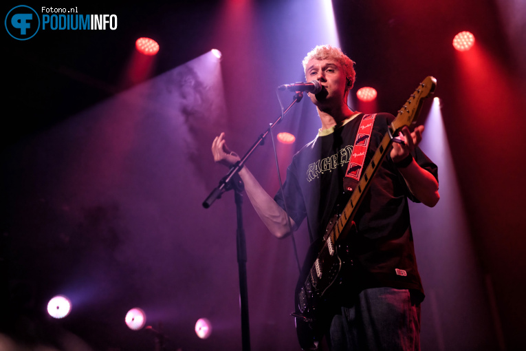 Ben Kidson op The Beaches - 04/02 - Melkweg foto