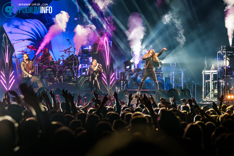 Amaranthe op Amaranthe en Epica - 07/02 - Ziggo Dome foto