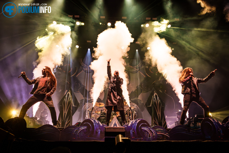Amaranthe op Amaranthe en Epica - 07/02 - Ziggo Dome foto