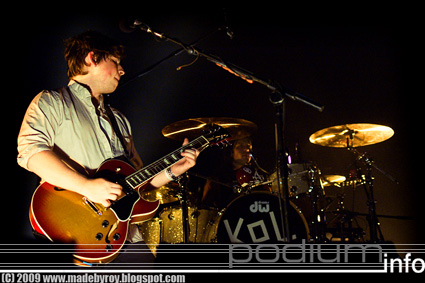 Kings of Leon op Kings of Leon - 2/7 - Ahoy foto