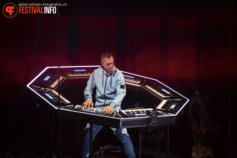 Armin van Buuren op A State of Trance 2026 foto