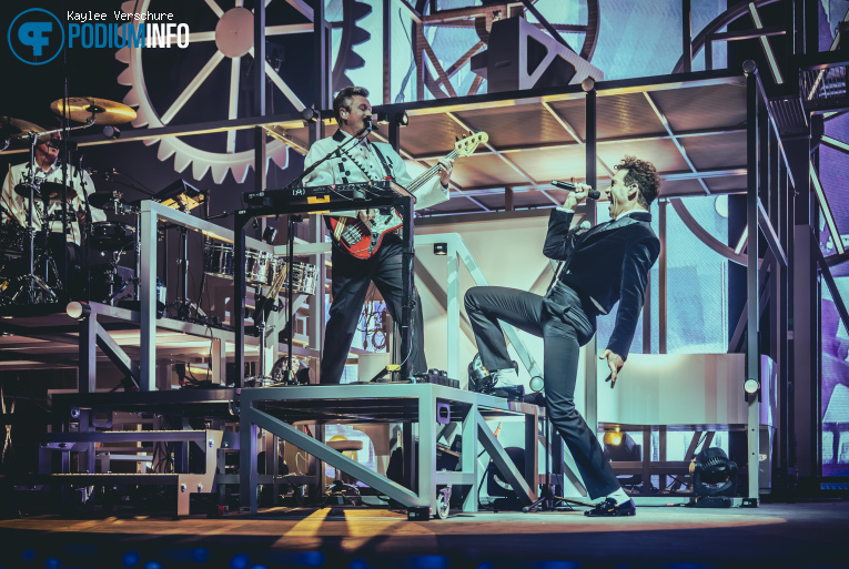 Mika op Mika - Spinning Out tour - 23/02 - Ahoy foto