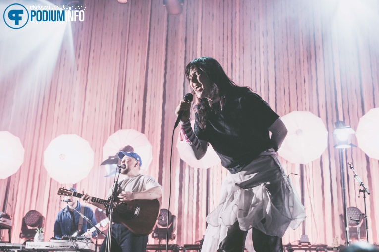 Of Monsters and Men op Of Monsters and Men - 28/02 - TivoliVredenburg foto