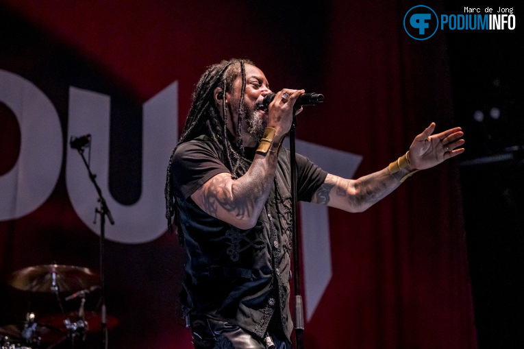 Sevendust op Alter Bridge - 22/02 - Ziggo Dome foto