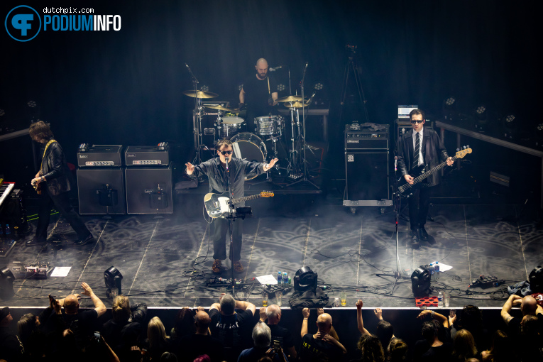 Ist Ist op Ist Ist - 14/03 - Paradiso foto