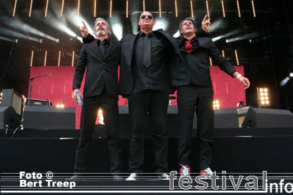 Triggerfinger op Rock Werchter 2009 foto