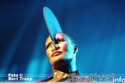 Grace Jones op Rock Werchter 2009 foto